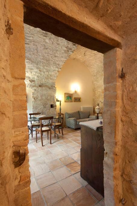 All Stone Horse Stable Converted To Elegant Apartment - Baltimora 스폴레토 외부 사진