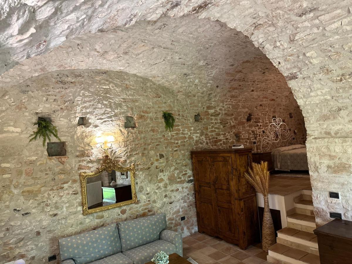 All Stone Horse Stable Converted To Elegant Apartment - Baltimora 스폴레토 외부 사진